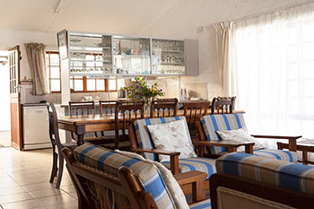 No 1 Cottage - Jeffreys Bay Accommodation