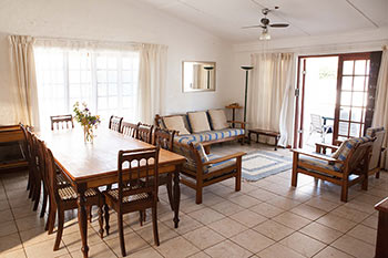 No 1 Cottage - Jeffreys Bay Accommodation